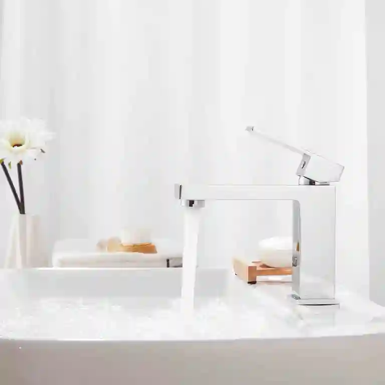 TORNEIRA LAVATORIO PLANO