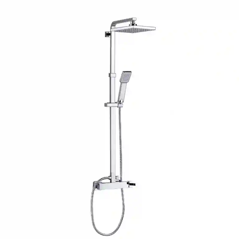 Coluna de duche Quadra com design geométrico instalada em ambiente de banho contemporâneo com formas lineares