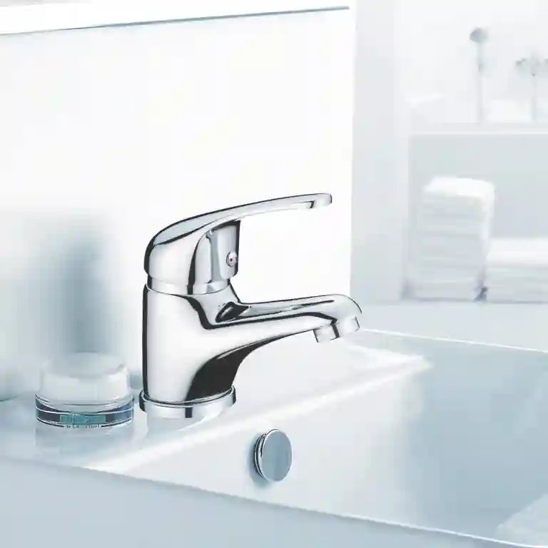 TORNEIRA LAVATORIO CLÁSSICA