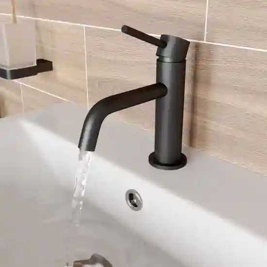 TORNEIRA LAVATORIO DELUXE PRETO