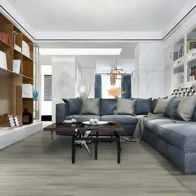 Piso Vinílico SPC Zebra Wood 5.5mm TRV018 instalado numa sala moderna com decoração em cinza e madeira.