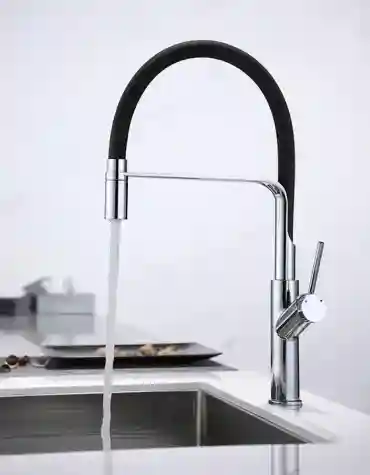 Torneira de cozinha Clone redonda com tubo preto flexível disponível em várias cores