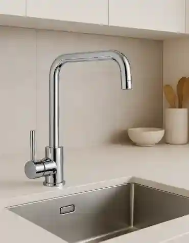 Torneira para cozinha Luna: modelo de linhas retas e corpo cilíndrico. Moderna, prática e elegante, ideal para cozinhas minimalistas e sofisticadas.