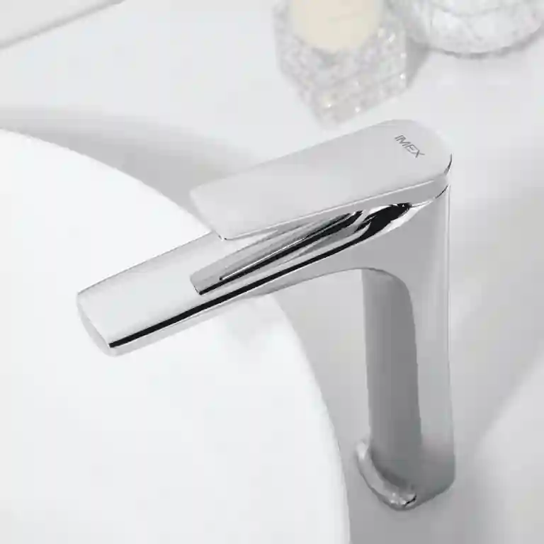 Torneira de lavatório alta Delos moderna