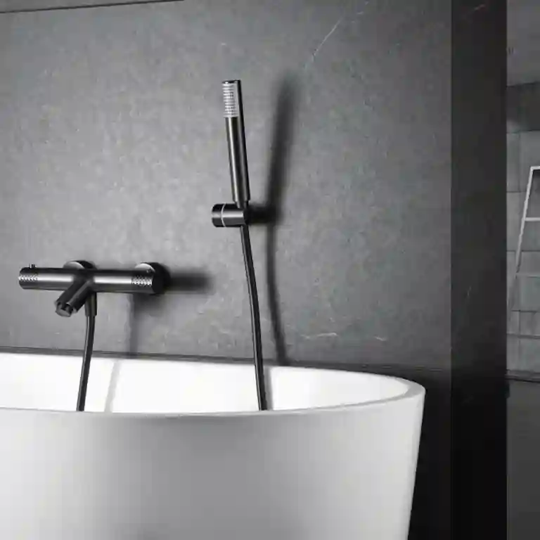 TORNEIRA BANHEIRA GENOVA