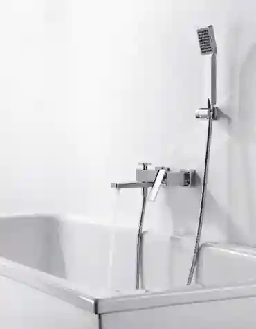 TORNEIRA BANHEIRA PISA