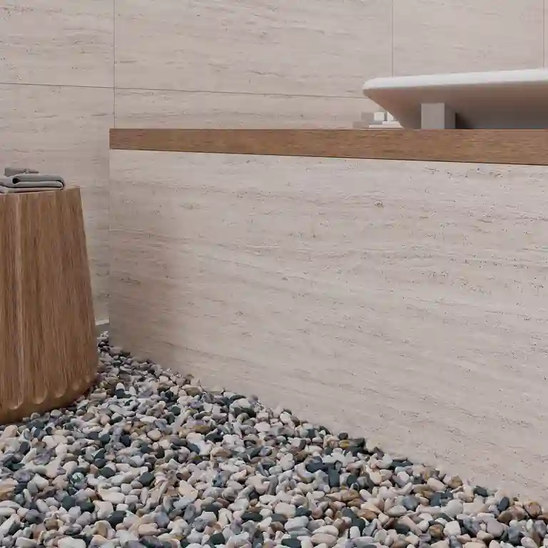 Detalhe do pavimento ceramico Travertino Olimpo em tom bege – veios naturais e acabamento mate