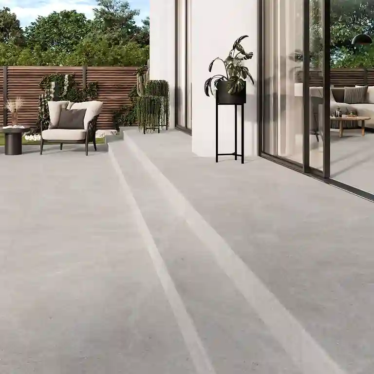 Degrau Cerâmico Ultra 33x120 – Simplicidade Contemporânea e Continuidade Visual